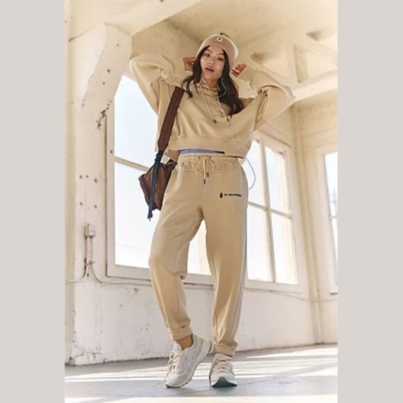 New! FP Movement by Free People Oatmilk Undefeated Set Size Small 2592 - Picture 2 of 14